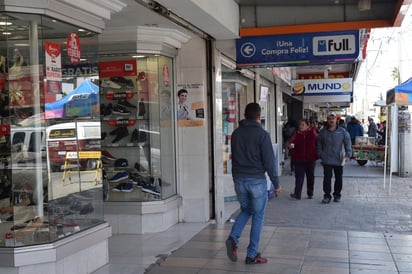 Responden. En el primer día de actividades, los gomezpalatinos respondieron a la campaña de El Buen Fin. (EL SIGLO DE TORREÓN)