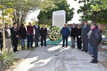 Se realizó la colocación de una ofrenda floral y guardia de honor a los precursores de éste, que fue primer movimiento revolucionario del siglo XX. (EL SIGLO DE TORREÓN)