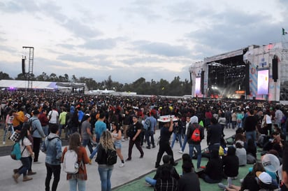 Se detuvo a una mujer que había robado 19 celulares en el festival. (ARCHIVO) 