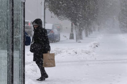 El Servicio Nacional del Clima (NWS) pronosticó que la tormenta invernal, bautizada cómo Bruce, continuará su marcha rumbo el este. (AP)