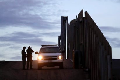 Los abogados sostienen que toparon con esos casos por casualidad y por medio de su propia investigación después de que los niños fueron puestos en albergues o refugios con poca o ninguna indicación de que llegaron a la frontera con sus padres. (AP)