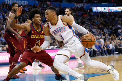 Russell Westbrook consiguió su tercer tiple-doble de la temporada en la victoria del Thunder 100-83 sobre Cavaliers.