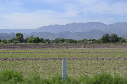 De acuerdo al decreto presidencial vigente, no se puede autorizar más de 800 millones de pesos si el volumen de las presas se encuentra debajo de los 2873 mm3. (ARCHIVO)