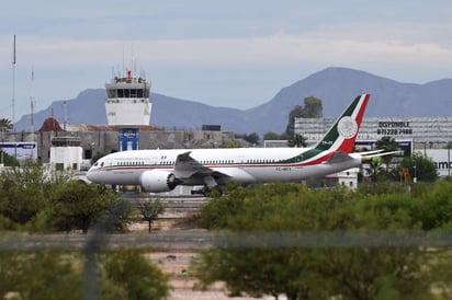 Así lo informó, el vocero del presidente electo, Andrés Manuel López Obrador, Jesús Ramírez Cuevas, quien adelantó que Carlos Urzúa, futuro secretario de Hacienda, será el encargado de darle la despedida a la aeronave. (ARCHIVO)