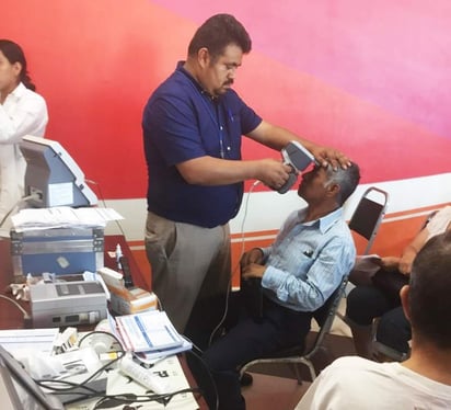 A los candidatos se les ofreció su consulta diagnóstica, sus ultrasonidos, su lente intraocular, así como su medicamento post operatorio. (EL SIGLO DE TORREÓN) 