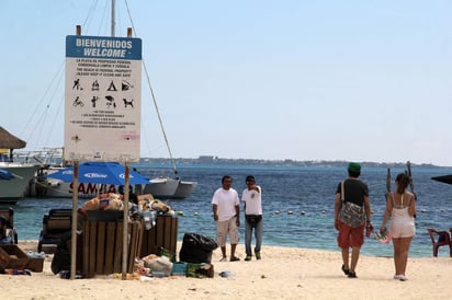 Cancún, el principal destino turístico de México, prepara la llegada de unos 600 mil turistas. (ARCHIVO)