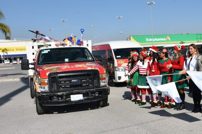 Inicia. Esta labor que realiza el ayuntamiento en coordinación con el DIF municipal. (EL SIGLO DE TORREÓN)