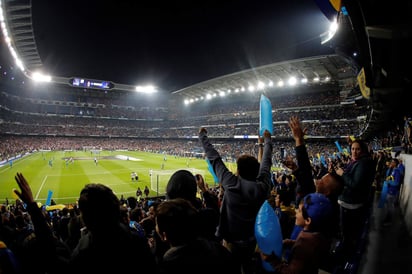 La afición argentina conquistó la capital española previo al duelo entre River Plate y Boca Juniors.