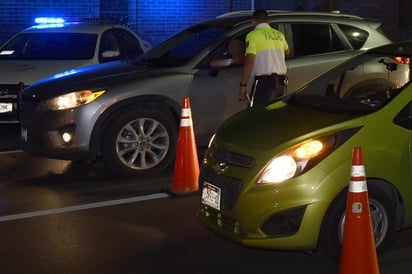 Llamado. Las autoridades piden a los conductores evitar el consumo de alcohol, pues se pueden ocasionar tragedias.