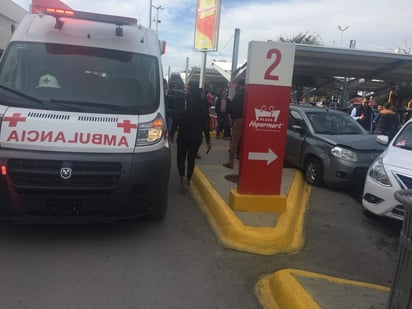 Los hechos ocurrieron en el centro comercial ubicado sobre el bulevar Independencia y la calle Mariano López Ortiz. (ESPECIAL)