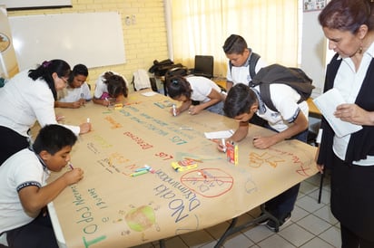 Actividades. Buscan difundir los derechos humanos entre niños y jóvenes de la región. (ROBERTO ITURRIAGA)