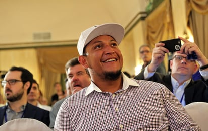 El venezolano Miguel Cabrera en una rueda de prensa durante su visita a La Habana, Cuba.