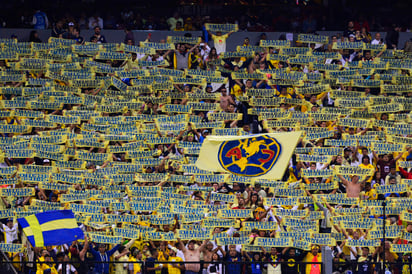 Los aficionados del América fungirán como locales esta noche. (Jam Media)