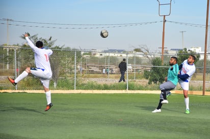 Un duro y reñido partido se espera en las canchas de Há Pok, entre los equipos finalistas de Abogados Mundialistas y Los Adictivos.