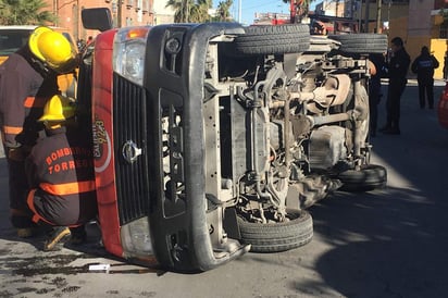 No hubo lesionados, sólo daños materiales. (EL SIGLO DE TORREÓN)