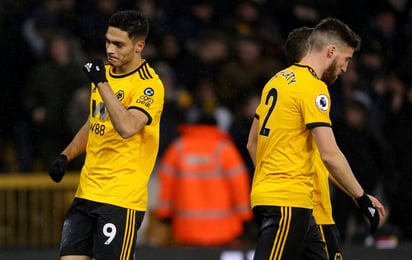 El mexicano Raúl Jiménez celebra su anotación ante Bournemouth. (AP)