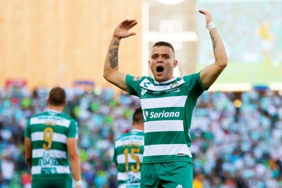 No habrá más festejos de Jonathan 'Cabecita' Rodríguez jugando para los Guerreros; Santos Laguna anunció ayer la venta del uruguayo al Cruz Azul.