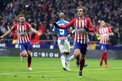 Griezmann llevó al Atlético de Madrid a sumar su tercer triunfo consecutivo. (EFE)