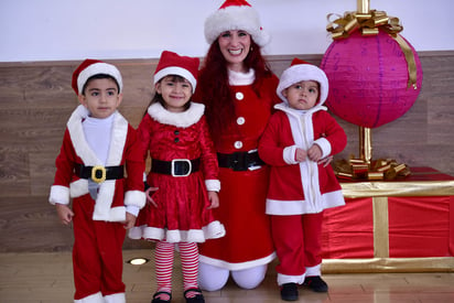 Santiago, Leonel, Luciana y Miss Cristy.