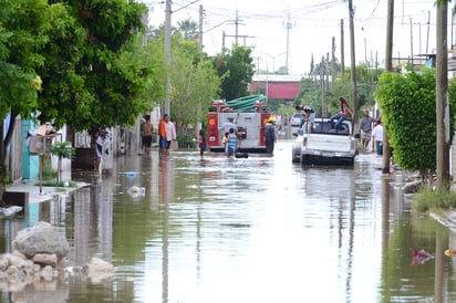 Apoyos. Se consideró que haya tasa cero de alza para los habitantes de algunas de las colonias golpeadas por las lluvias atípicas. (EL SIGLO DE TORREÓN)