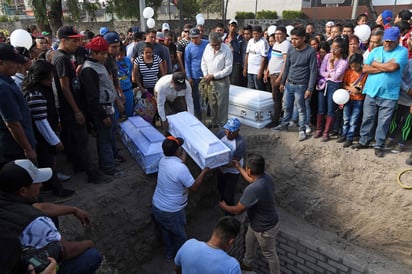 Dolor. Los restos fueron llevados al cementerio.