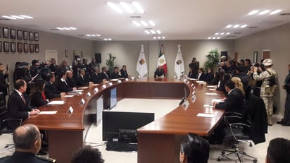 La ceremonia dio inicio con el pase de lista de los integrantes del Ayuntamiento de Piedras Negras. (EL SIGLO COAHUILA)