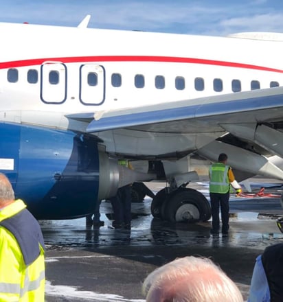 Precisó que, derivado de la situación, los servicios de emergencia del aeropuerto actuaron oportunamente conforme a sus directrices y parámetros internacionales, por lo que tanto tripulantes como pasajeros resultaron ilesos. (ESPECIAL)