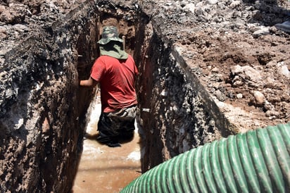 Trabajos. Durante la actual administración, el Sideapa se enfoca a mejorar los servicios de agua potable y drenaje. (EL SIGLO DE TORREÓN)