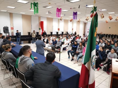 La reunión entre los directivos y entrenadores, fue encabezada por el lagunero Raymundo González Pinedo, Presidente de la FMTKD.