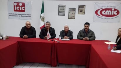 El todavía presidente del organismo empresarial dijo que el gobierno debe volver a analizar el proyecto de restauración del Aeropuerto Internacional Venustiano Carranza. (EL SIGLO COAHUILA)