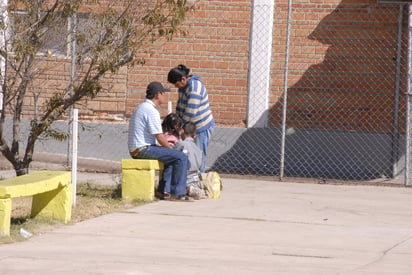 Integración. Familiares de los internos en diferentes penales acuden a visita en fin de semana.