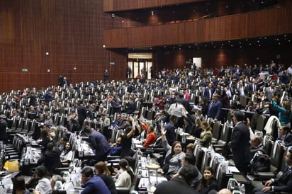 Luego de una sesión que duró aproximadamente nueve horas, el dictamen de la Guardia Nacional fue turnado al Senado, mismo que iniciará sesión mañana a las 11:00 de la mañana. (ESPECIAL)