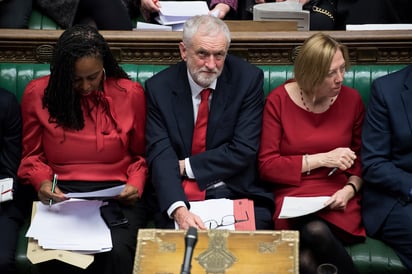 Líderes de cuatro partidos de la oposición en el Reino Unido divulgaron hoy una carta conjunta dirigida al máximo responsable del Partido Laborista, Jeremy Corbyn, en la que le “imploran” que respalde un nuevo referéndum sobre el “brexit”. (AGENCIAS)