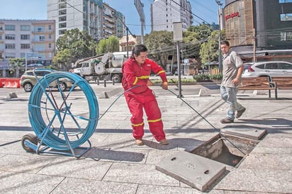 La licitación de la Red Troncal iniciada por la administración anterior fue suspendida por el gobierno del presidente Andrés Manuel López Obrador y ' va de cero', por lo que se trabaja en las nuevas bases que se publicarán en un mes aproximadamente. (ARCHIVO)