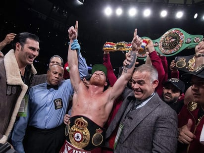 Esta será la segunda pelea del 'Canelo' con la plataforma DAZN, con la que firmó un contrato por 365 millones de dólares por 11 peleas en poco más de cinco años. (Especial)