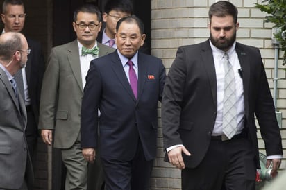 Antes de reunirse con Pompeo, Kim mantuvo un encuentro a puerta cerrada en un hotel de Washington con el secretario de Estado de Estados Unidos, Mike Pompeo. (AP)