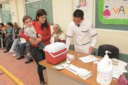 El titular de la dependencia, Manuel de la O Cavazos, exhortó a la ciudadanía a no bajar la guardia y seguir aplicando las medidas preventivas para evitar contraer esta enfermedad. (ARCHIVO)