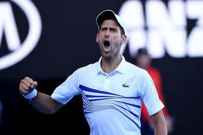 Novak Djokovic tuvo un leve parpadeo, pero terminó imponiéndose e6-3, 6-4, 4-6, 6-0 al canadiense Denis Shapovalov, para avanzar a los octavos de final del Abierto de Australia.