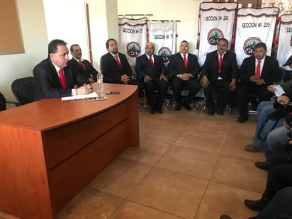 Comité Ejecutivo Nacional del Sindicato Democrático. (EL SIGLO COAHUILA) 

