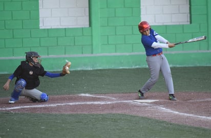 La escuela de beisbol tiene su sede en la Unidad Deportiva Compresora, en un horario de las 16:00 a las 18:00 horas. (EL SIGLO DE TORREÓN)