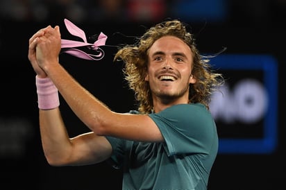 El suizo Roger Federer (3), quien aterrizó en Melbourne como vigente campeón, cayó eliminado en octavos de final ante la inspiración del joven griego Stefanos Tsitsipas (foto) por 6-7(11), 7-6(3), 7-5 y 7-6(5).