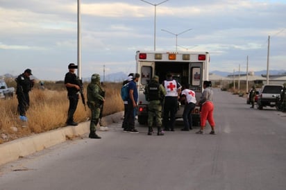 Golpeado. La persona fue abandonada en un terreno en breña en las inmediaciones del Parque Industrial Ferropuerto. (EL SIGLO DE TORREÓN)