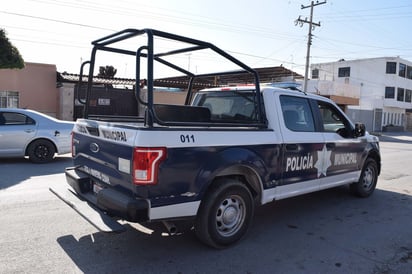 Déficit. Reconocen que les faltan 70 policías municipales y por lo pronto se contratarán a 10 elementos. (EL SIGLO DE TORREÓN)