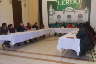 Integrantes del Cabildo analizarán en sesión extraordinaria el tema y por parte del Municipio ya se están contando luminarias. (EL SIGLO DE TORREÓN)