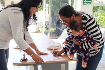 Hacen el llamado a los padres para que acudan a tramitar actas de nacimiento de sus hijos que no estén registrados. (ARCHIVO) 
