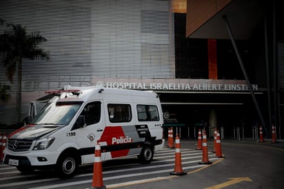 Se trata de la tercera operación a la que Bolsonaro ha sido sometido desde septiembre, cuando fue apuñalado por un hombre cuando participaba en un acto de campaña electoral. (ARCHIVO)