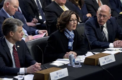 Cambio. La directora de la CIA Gina Haspel y el director de la Agencia Nacional Inteligencia Dan Coats, además del director del FBI Christopher Wray, presentaron a una comisión del Senado la versión actualizada de su análisis. (TWITTER)