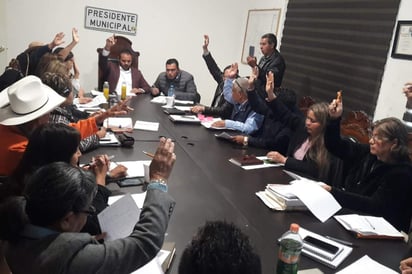 Comisiones. No tomaron en cuenta a los regidores de minoría para presidir alguna comisión en el Cabildo. (EL SIGLO DE TORREÓN)