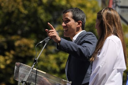 El general Francisco Esteban Yánez Rodríguez reconoció al jefe del Parlamento, Juan Guaidó, como presidente interino de Venezuela. (EFE)