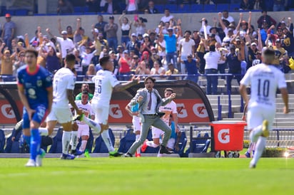 Bruno Marioni celebró en grande la igualada ayer en CU.